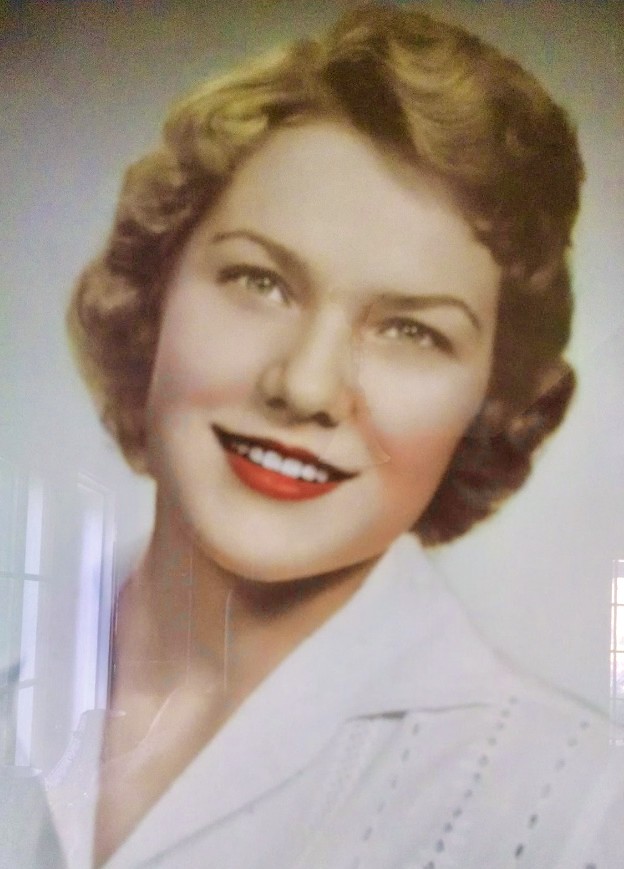 Sara    Sally    Roselli Dagon Funeral Home